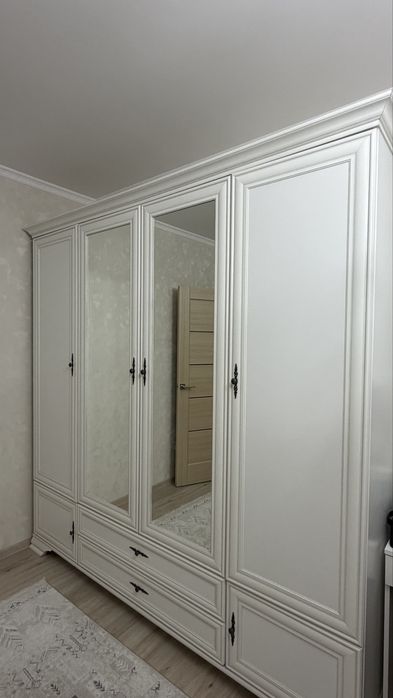 Продам шкаф в спальную комнату