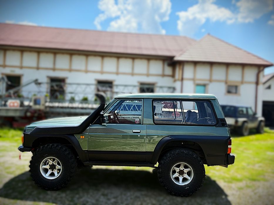 Vând Nissan Patrol Y60