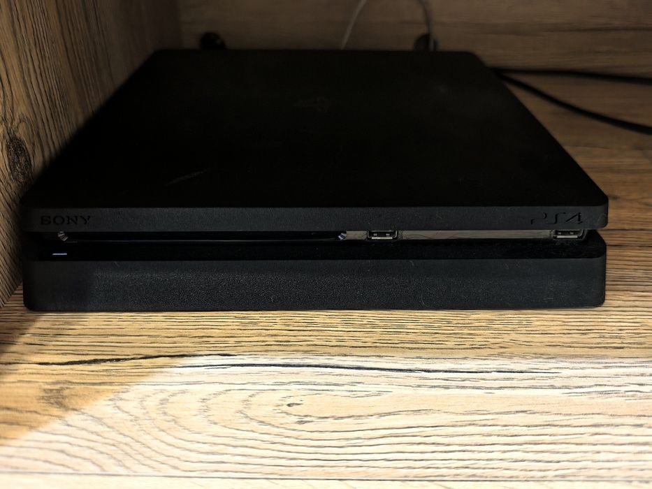 Продам Ps4 slim 1T