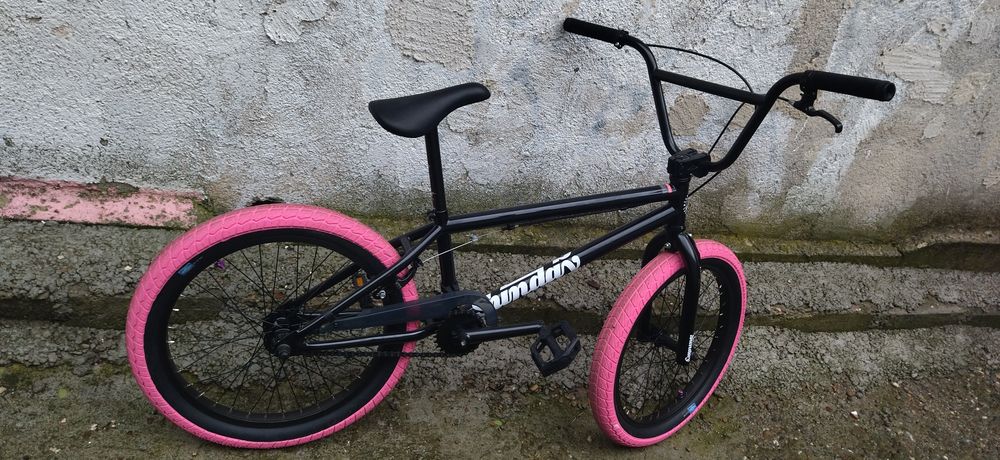 Vând bicicletă BMX Blueprint Sunday