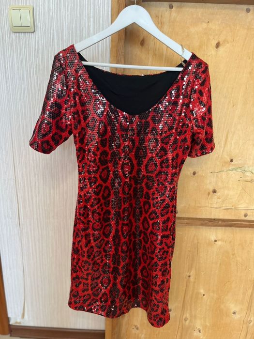 Продается платье разные. В хорошем состоянии.