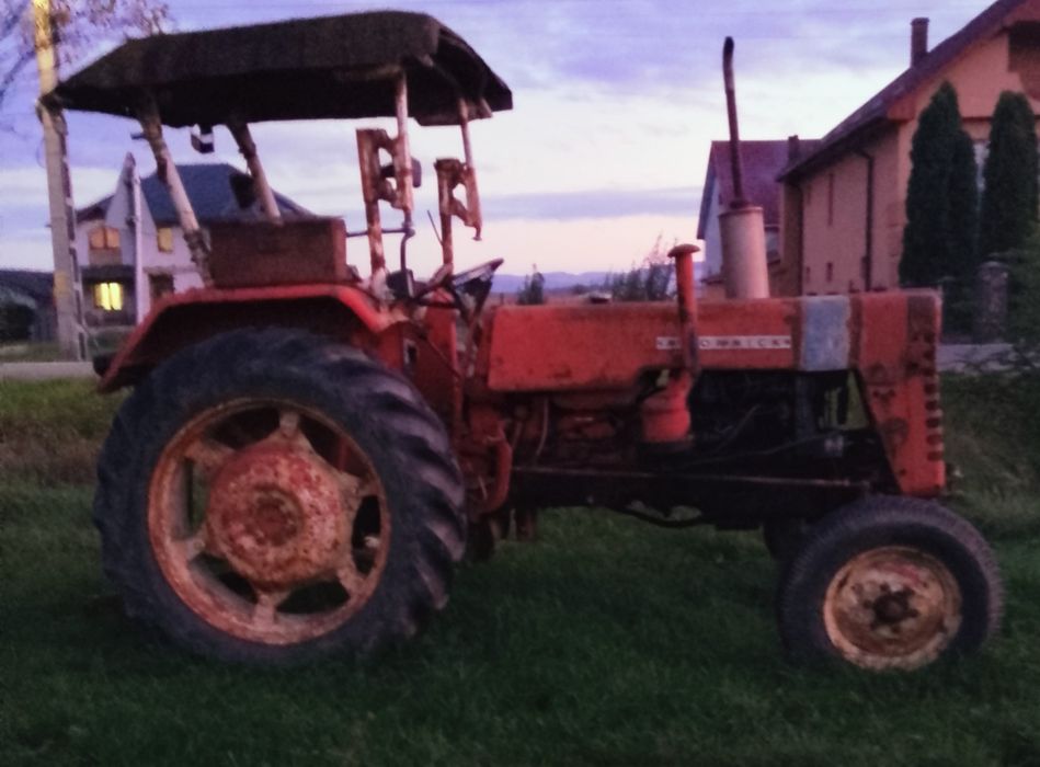 Tractor de vânzare