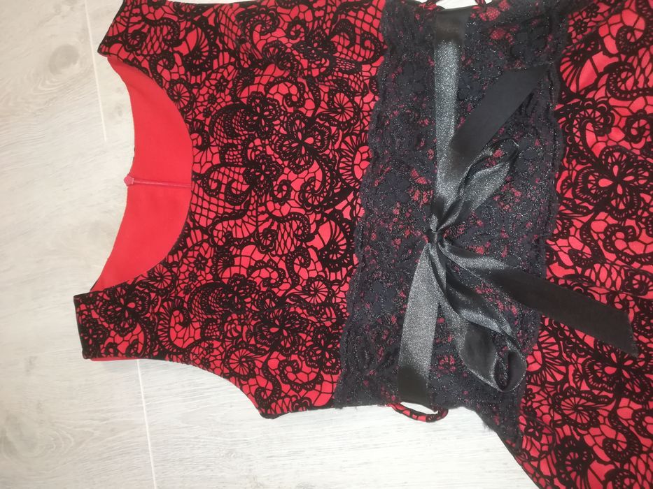 Елегантна рокля, S размер