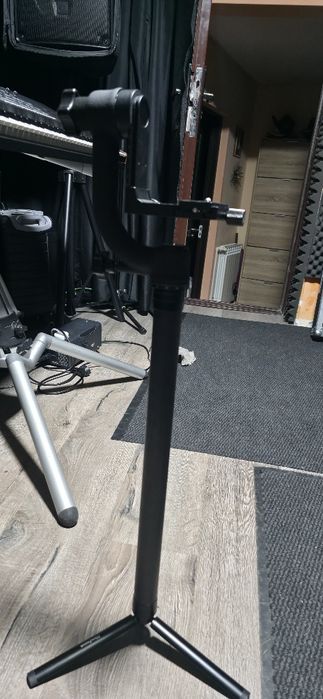 Cap ghimbal trepied cu maner lung