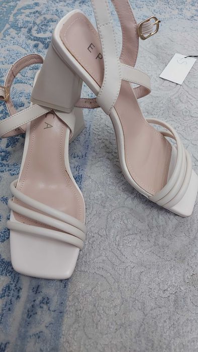 Sandale Epica din piele noi in cutie marimea 36