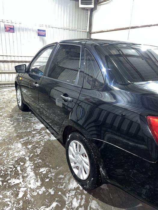 Продам Lada Granta 21900