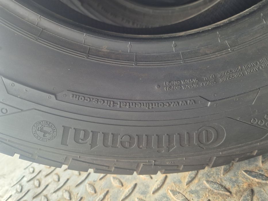 Vand set anvelope 235.65.16C