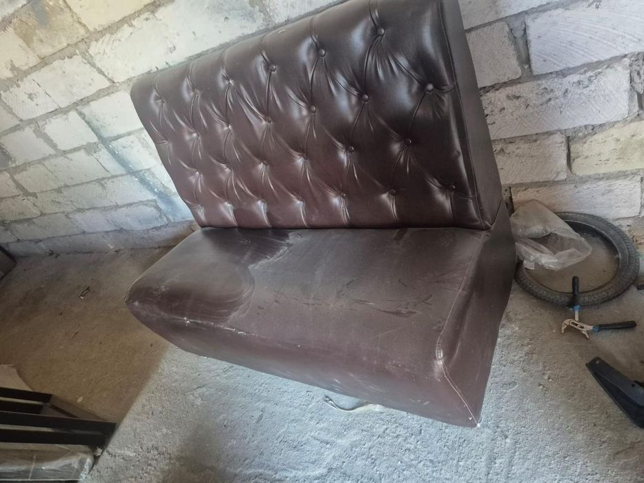 Продам диван и стол