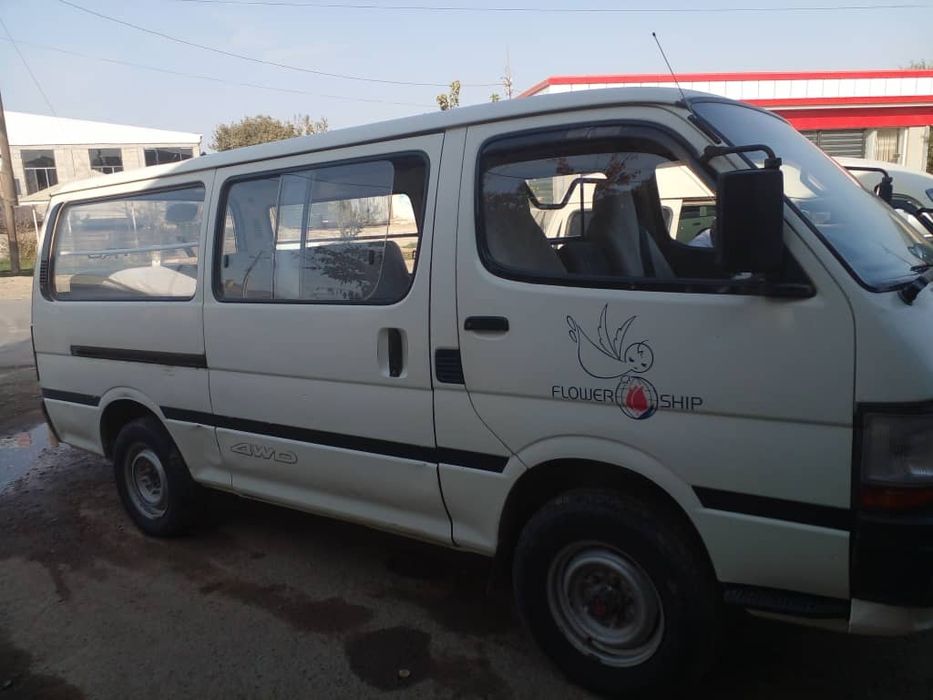 Toyota Hiace 1995