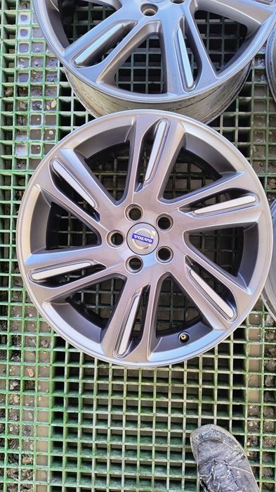 Jante originale Volvo 7,5J×18H2