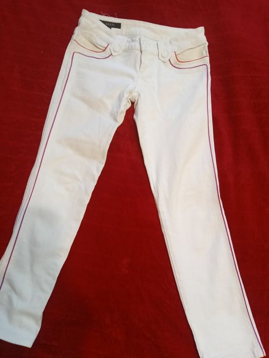 GUCCI-бели дънки-42 размер-оригинални