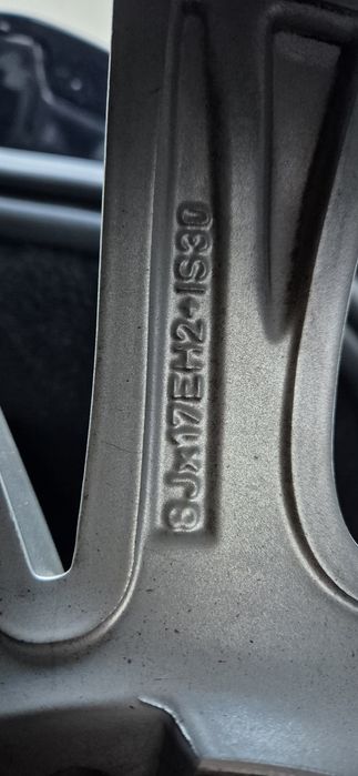 225/55R17 97H Джанти със зимни гуми 17" 39/2023г.