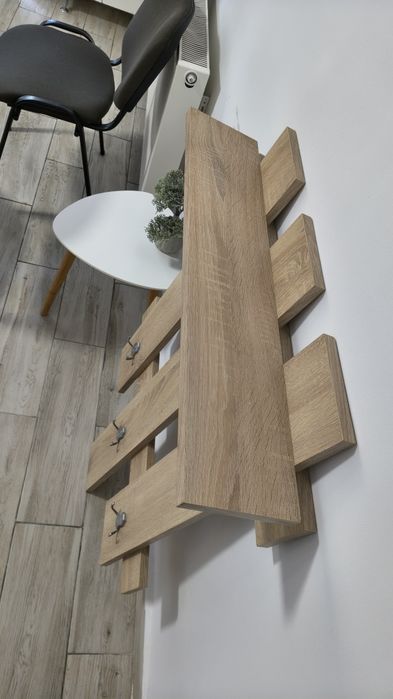 Cuier hol  locuință 101 cm /73,5 cm