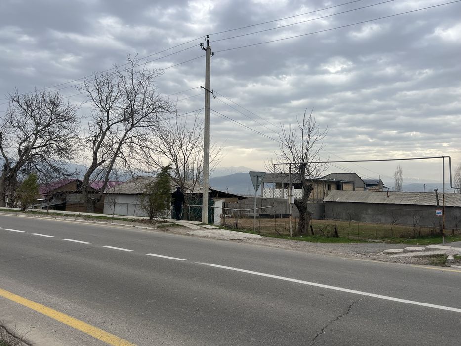 Bostonliqda yer oq tosh tomonda  1 linea