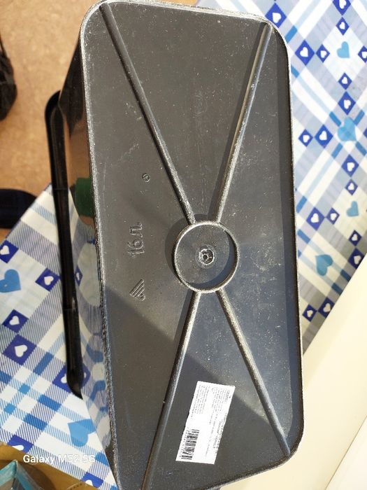 Продам пластмассовое ведро 16литров