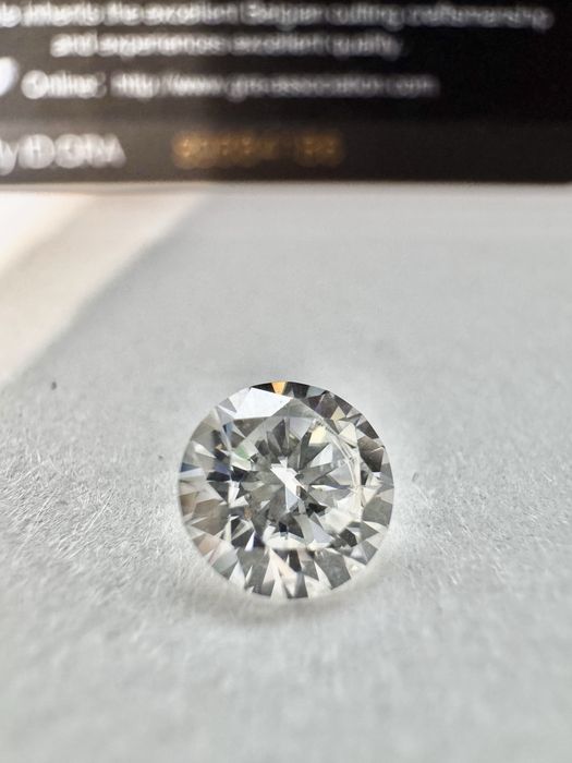 Диамант 1 карата, мойсанит, за бижу и подарък