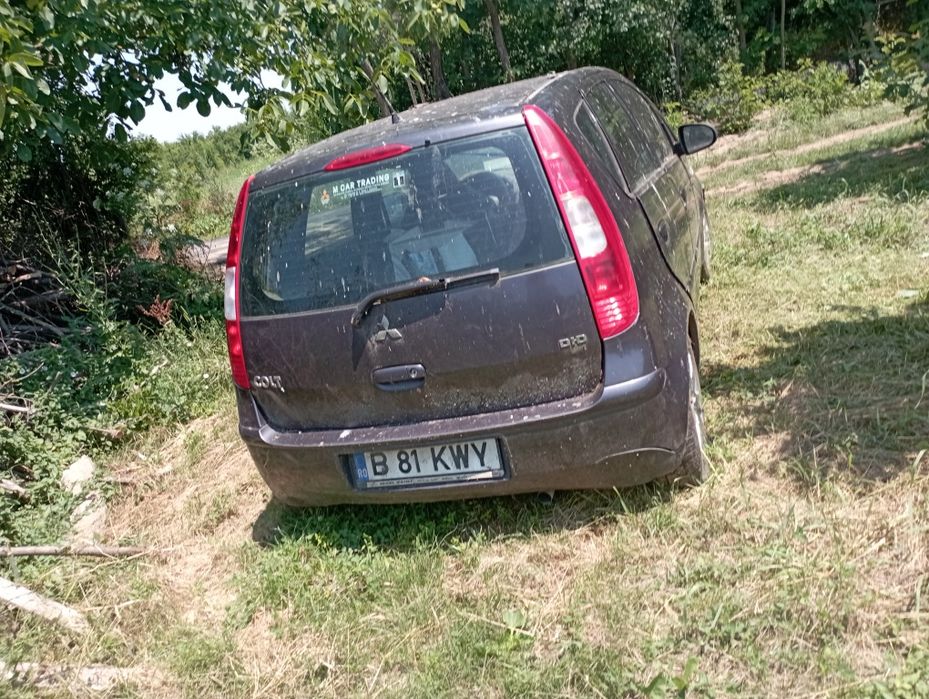 Vând Mitsubishi Colt pentru piese / proiect