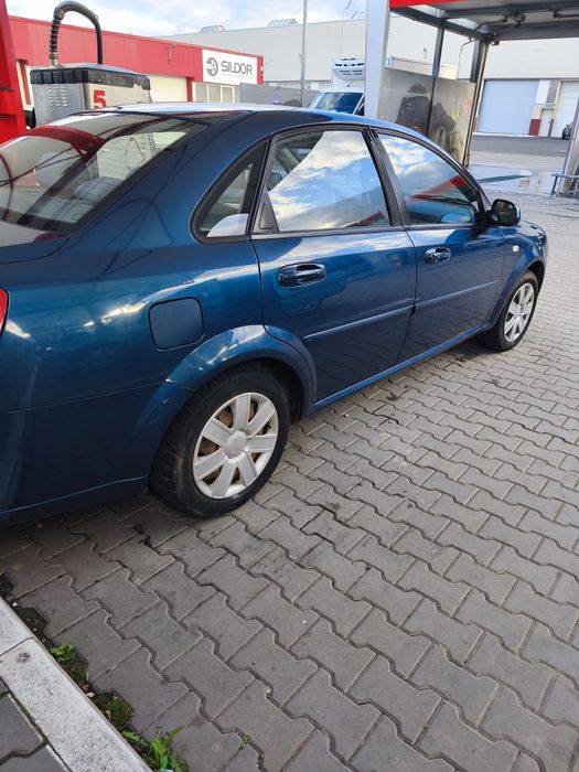 Vând Chevrolet lacetti an 2009