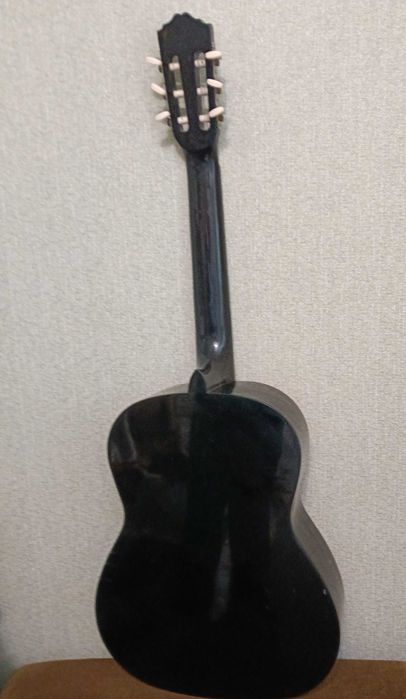 Класическа китара  4/4 Месина.