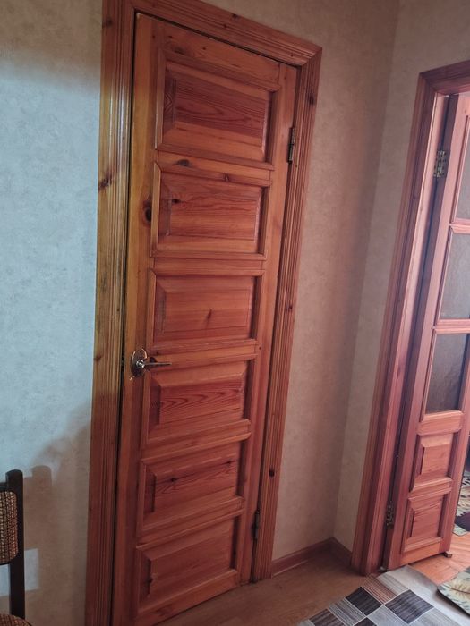 Продам двери чистое дерево