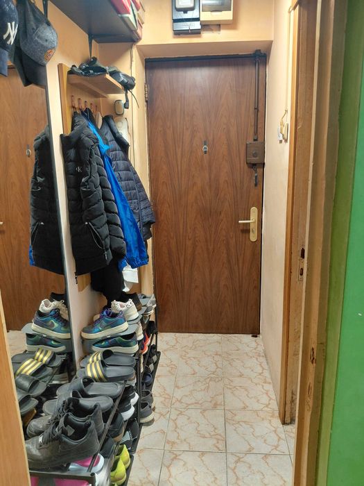 Vand apartament 2 camere Militari