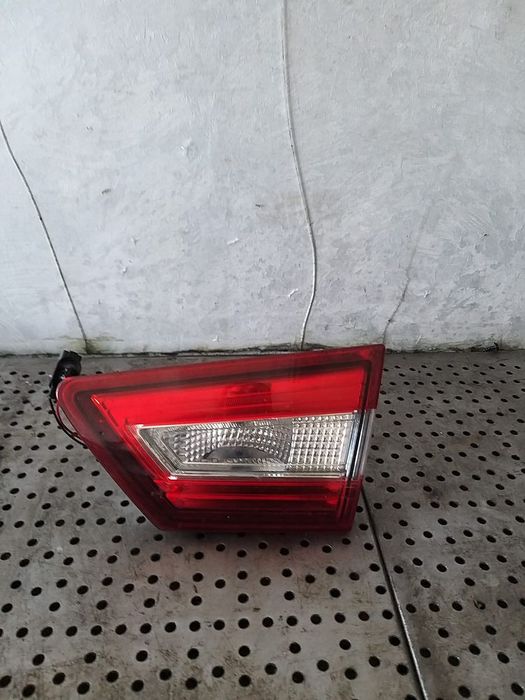 Stop tripla lampa dreapta haion renault clio 4 hatchback