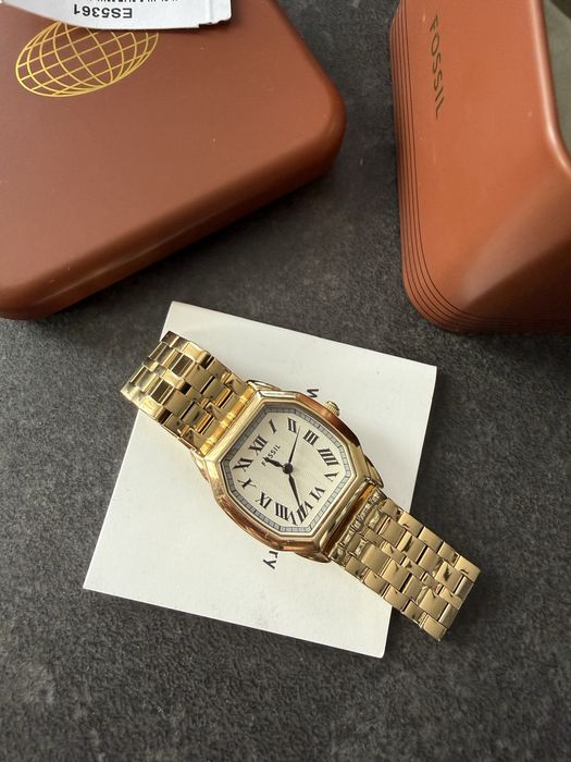Fossil  часовник в златист цвят