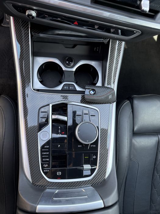 BMW X5 2024.