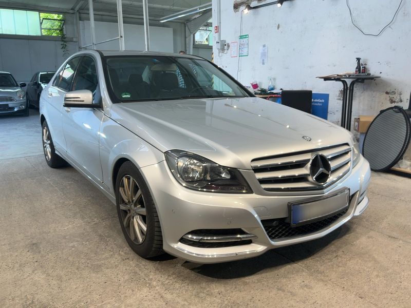 Mercedes-Benz C-Klasse C 200 CDI BlueEfficiency Avantgarde 2012