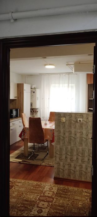 Proprietar vând apartament decomandat