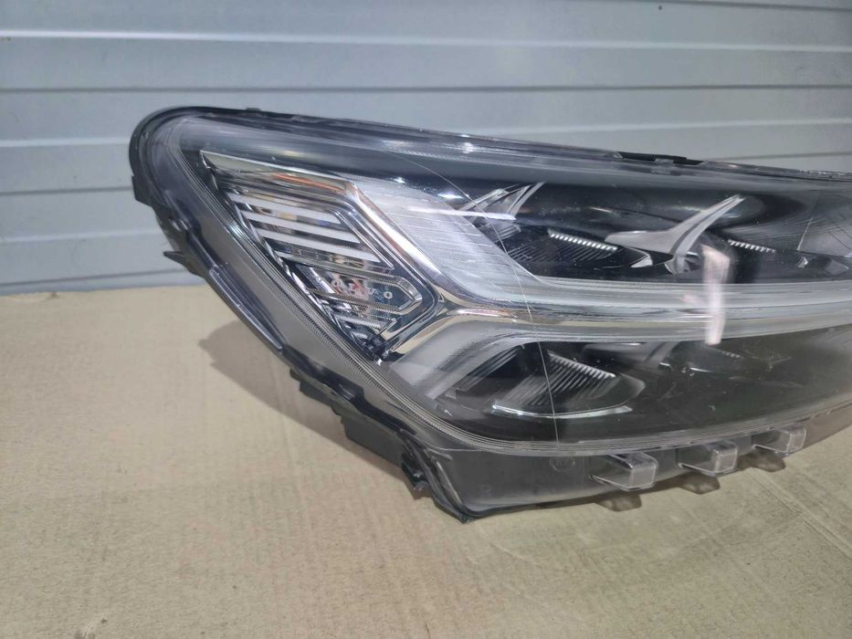 Far Dreapta Full Led Volvo XC40 Dupa 2018 cod 31655636