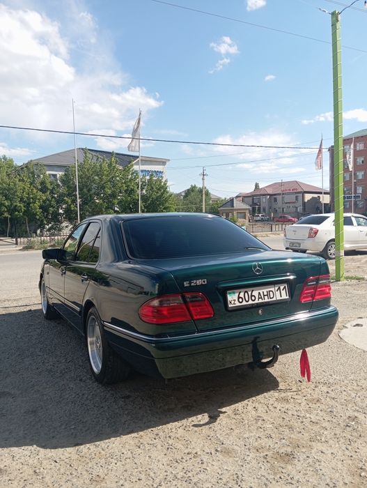 Мерс 210 лупарик сатылады.