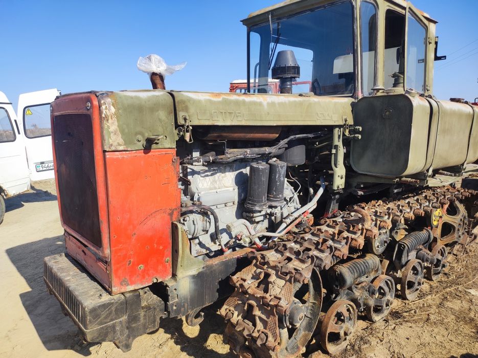 Трактор ДТ-75 бульдозер