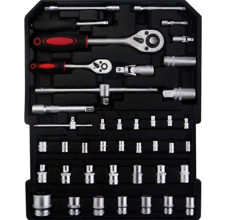 Куфар с ръчни инструменти 399 части