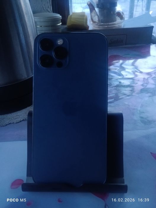 Обменяю айфон-12-про