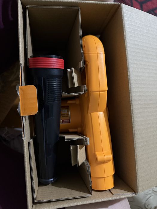 Воздуходувка Ingco CABLI20028, желтый