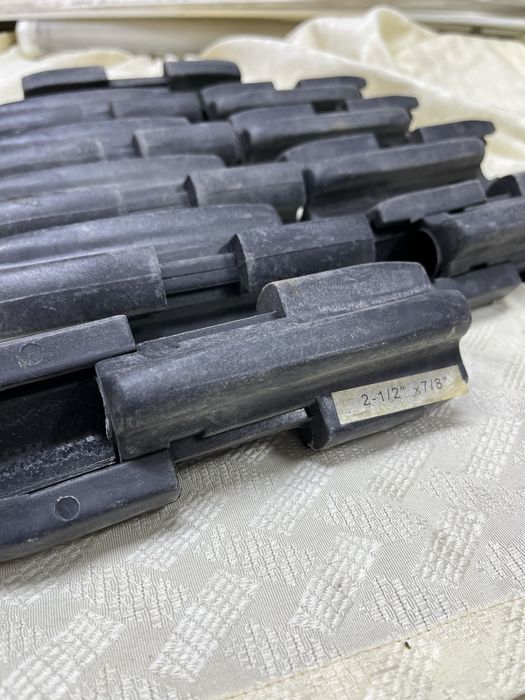 Зажим для нефтяной трубы сателлит