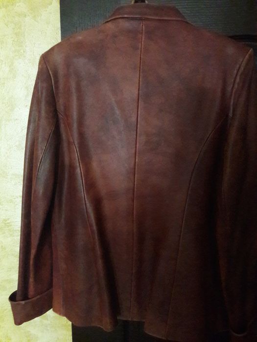 Куртка коженная .