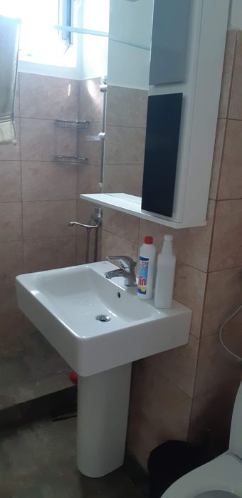 Apartament de închiriat