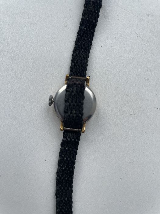 Часы женские! Раритет!