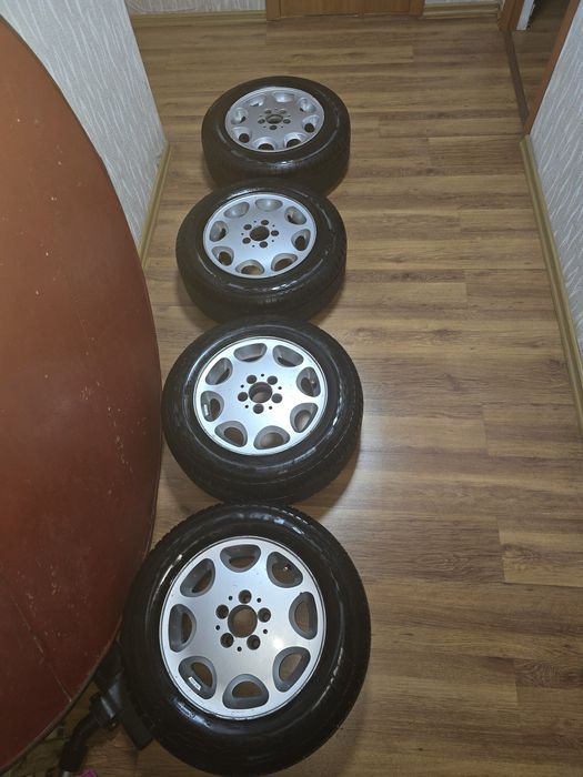 Продам покрышки с дисками