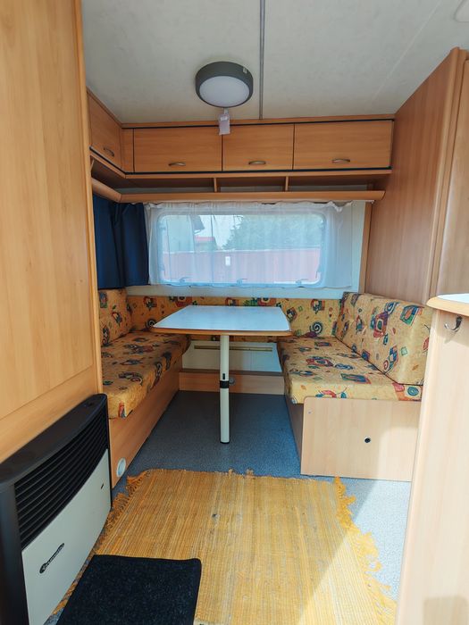 Vând rulotă turistică Dethleffs 440 an fabricație 2000