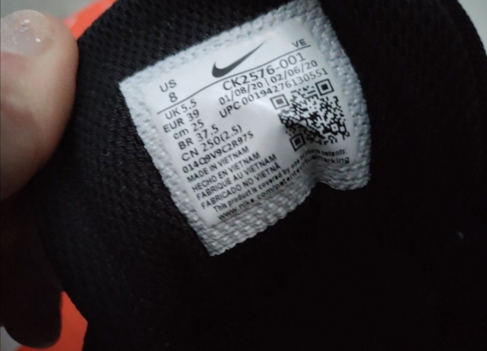 Маратонки Nike и " H&M" номер 39