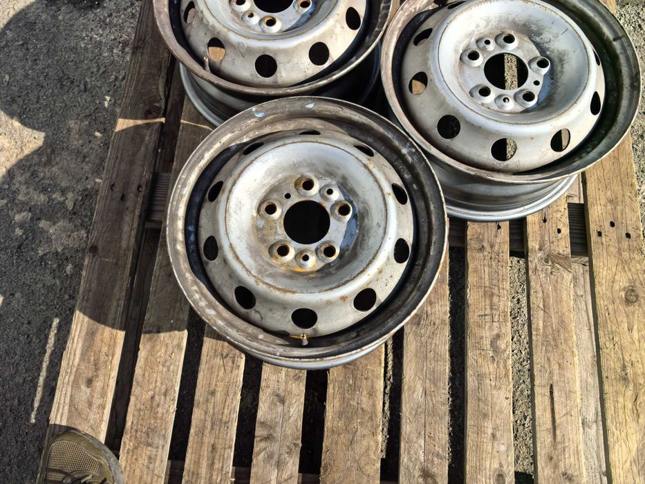 15 цола 5 х 118 мм Пежо / Ситроен / Фиат / Ивеко / Опел - 6 Инча/ЕТ 68