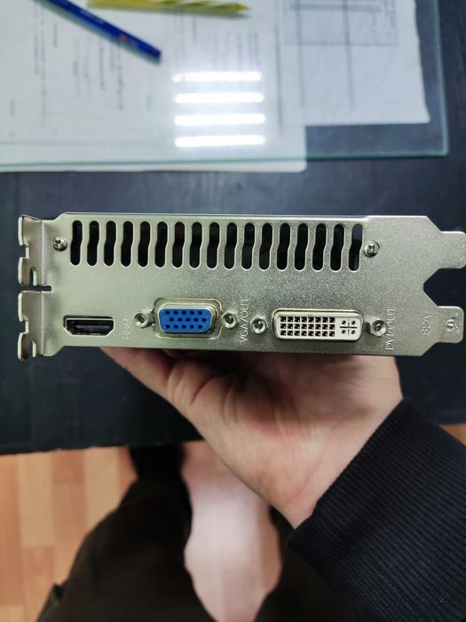 Продам видеокарту Palit GTS 250 Green  512 mb