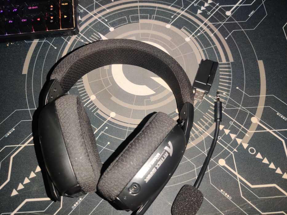 Vand mouse si castii de gaming!