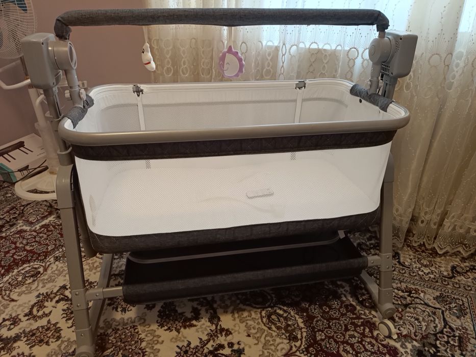 Детское электрическое кресло -качалка-кровать