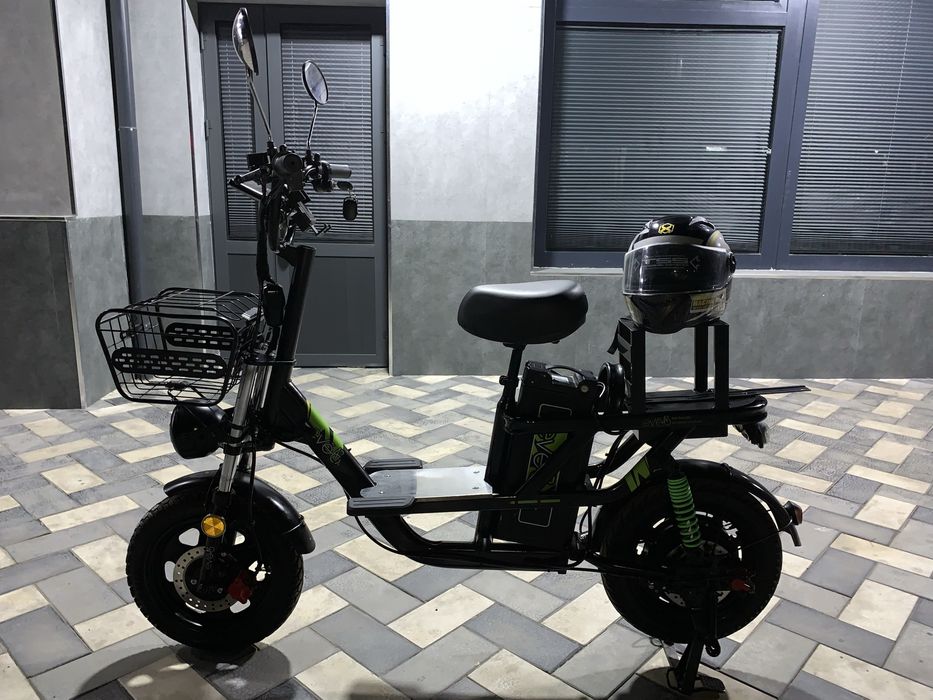 Elektro skuter EV08 monster sotiladi