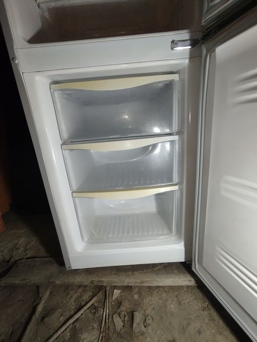 Продам холодильник