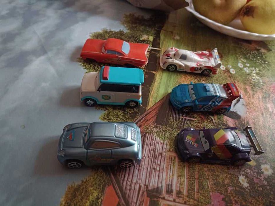 Детски колички за игра от поредицата "Колите" (Маккуин Светкавицата)